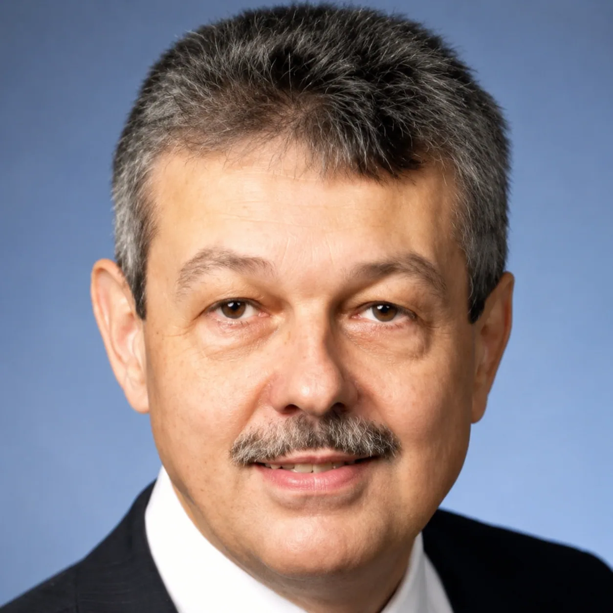 Dr. Stefan Schleipfer