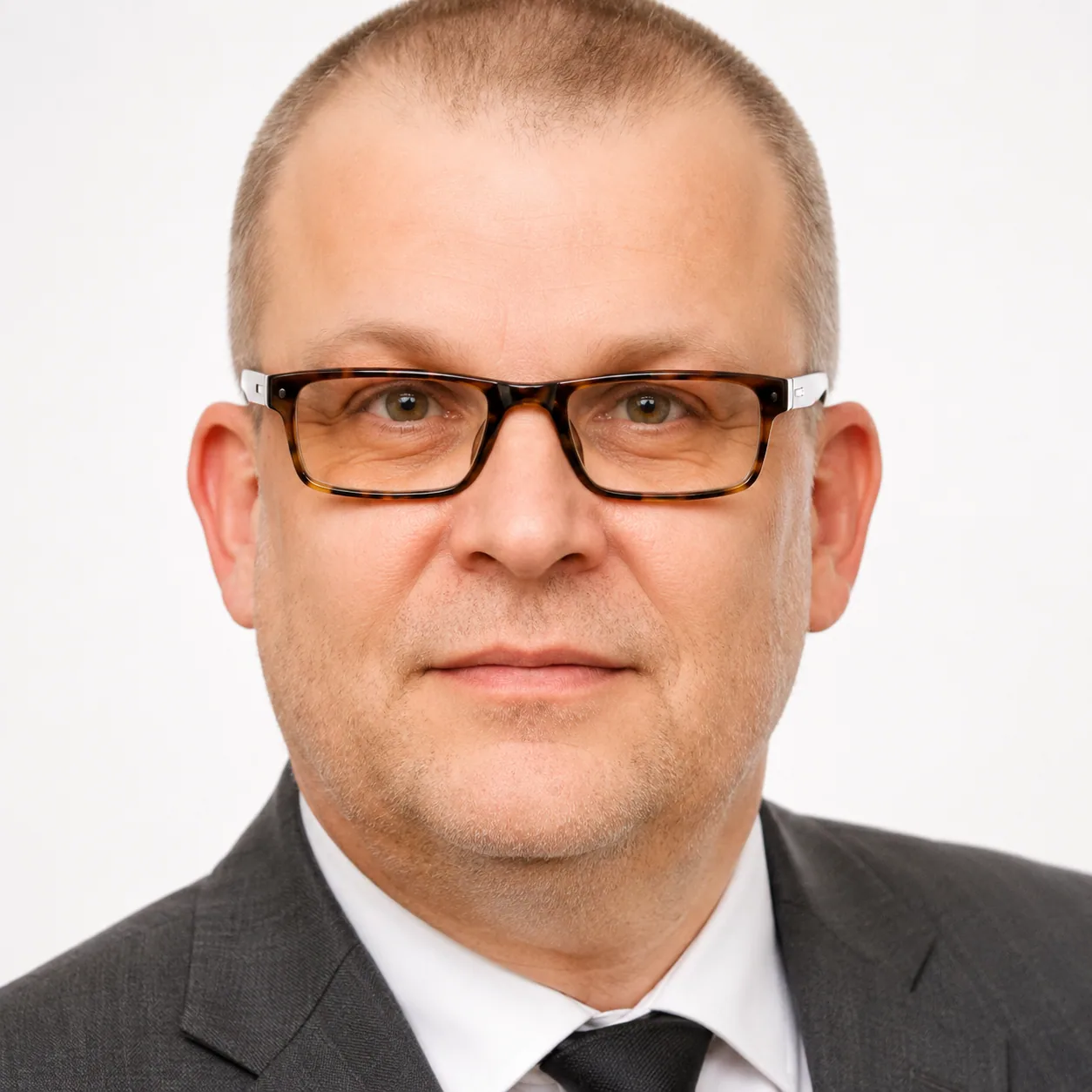 Dr. Holger Borchard