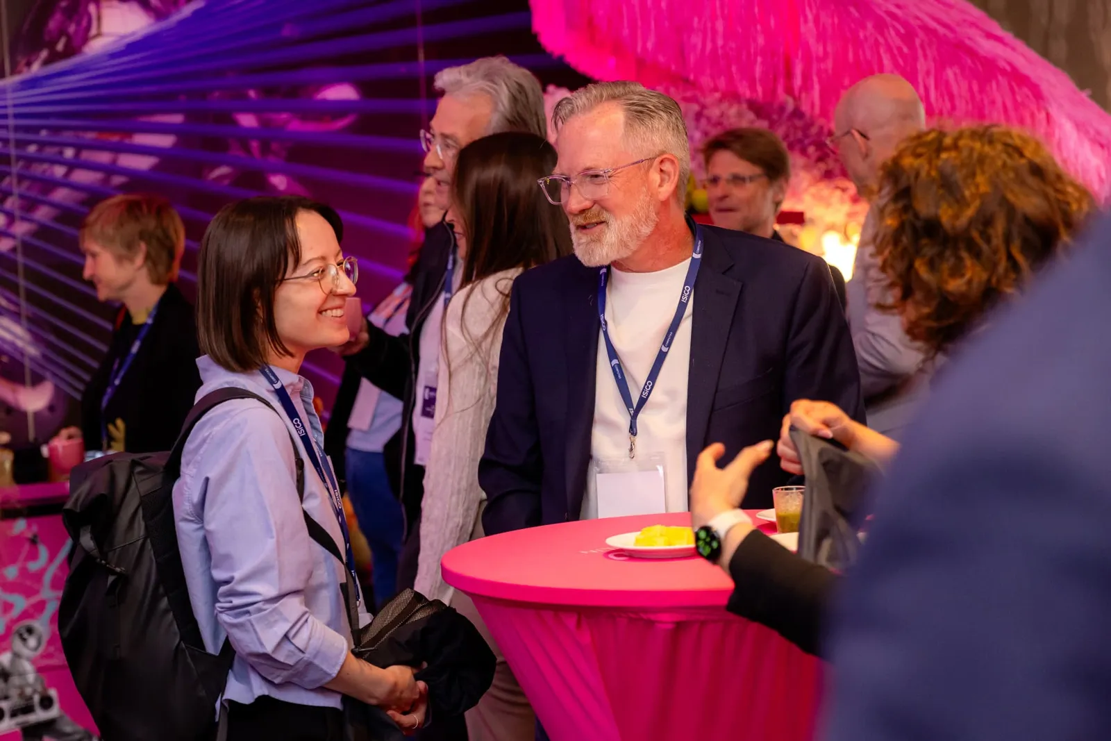 Networking beim Abendempfang des DuD Fachkongresses 2026